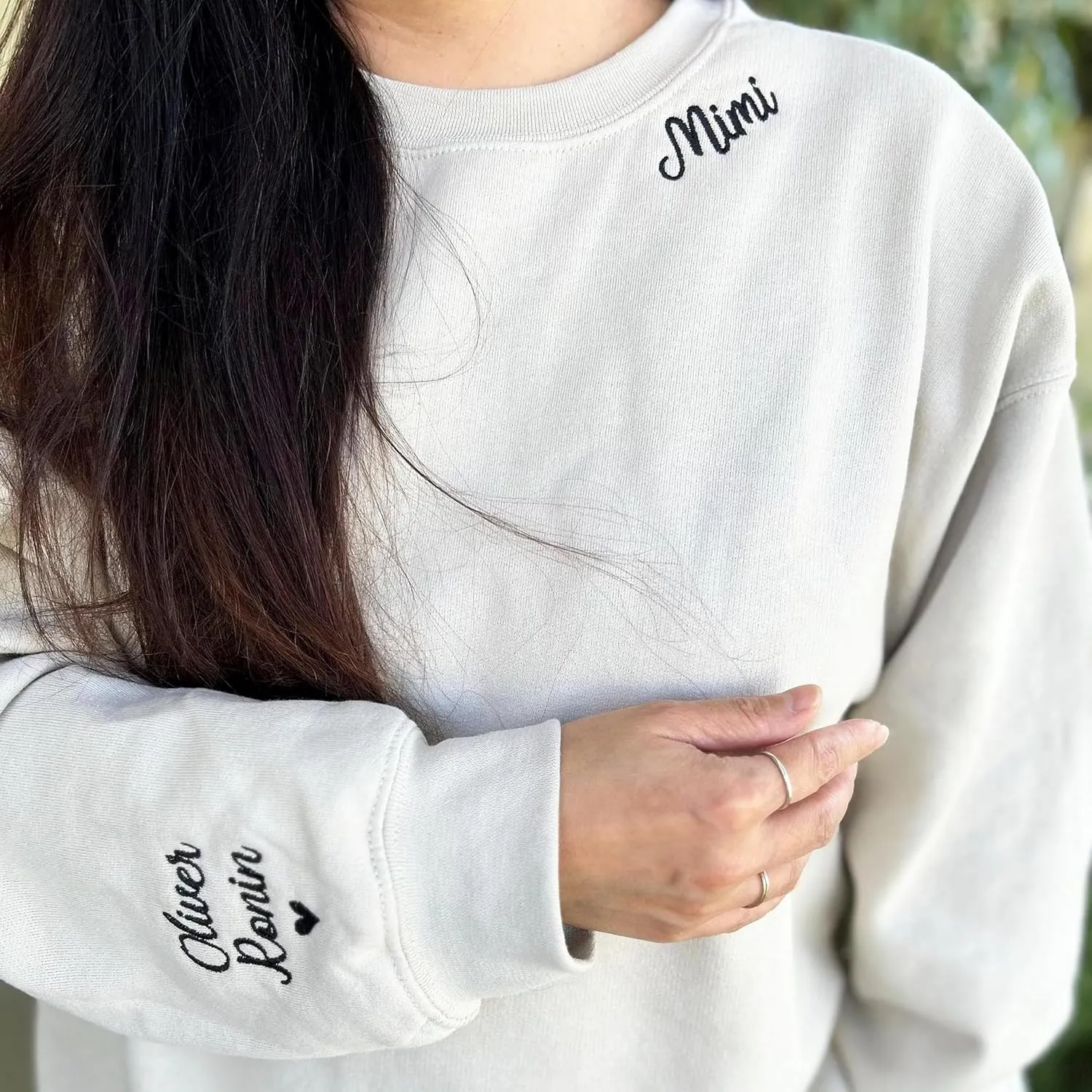 Custom Embroidered Mama Sweatshirt, Mothers Day Shirt, Mama Embroidery Crewneck Pullover, Gift for New Mom