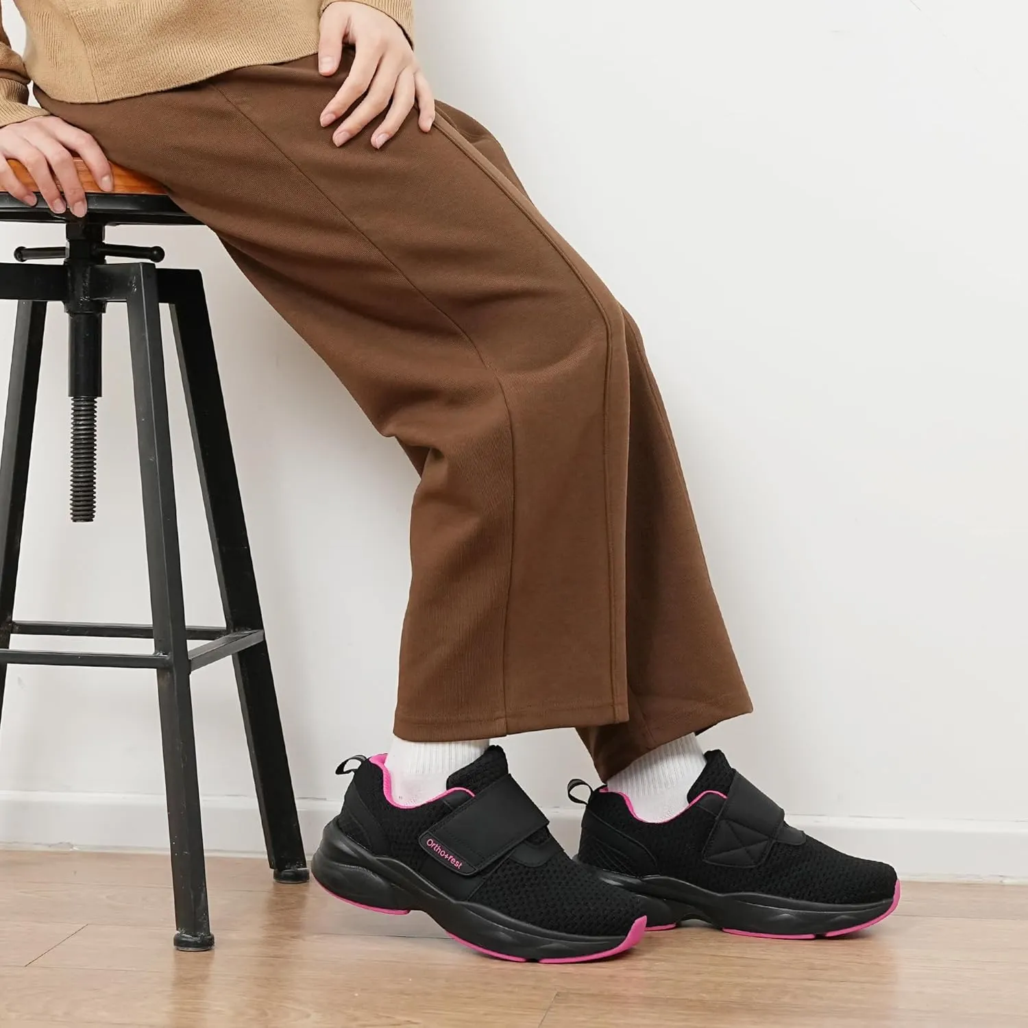 Ortho rest Women Diabetic Shoes with Adjustable Closure Orthopedic Walking Shoes Edema Shoes for Swollen Feet