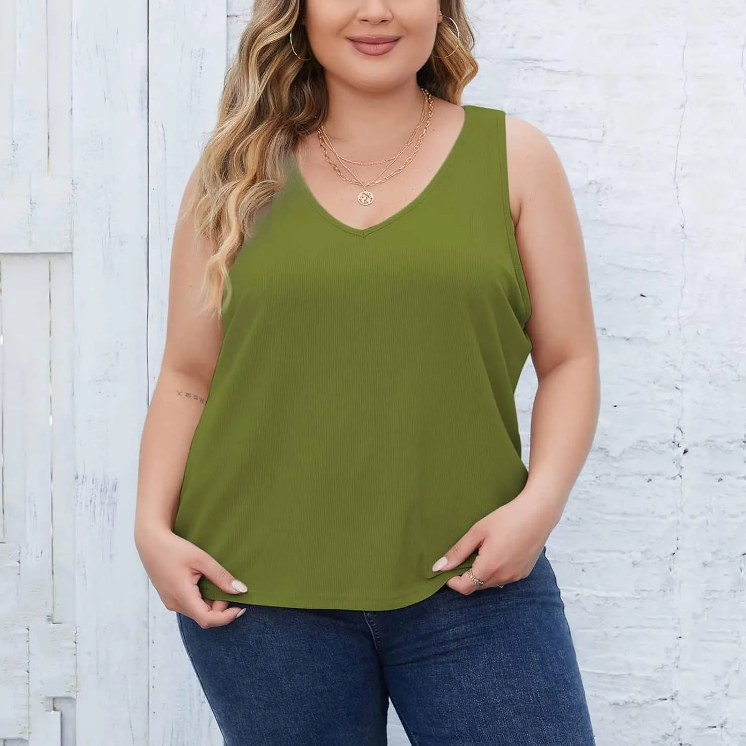 Plus Size Tank Tops for Women Ribbed V Neck Sleeveless Shirt Solid Color Oversized Basic Summer Casual Trendy Tanks