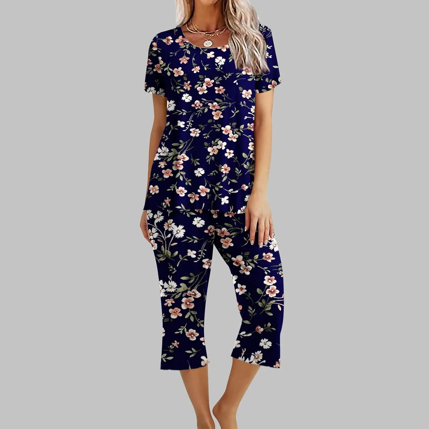 Women Lounge Set Short Sleeve Sleepwear 2 Piece Capri Pajamas Sets Casual Tops Pants Ladies Summer Pjs with Pockets