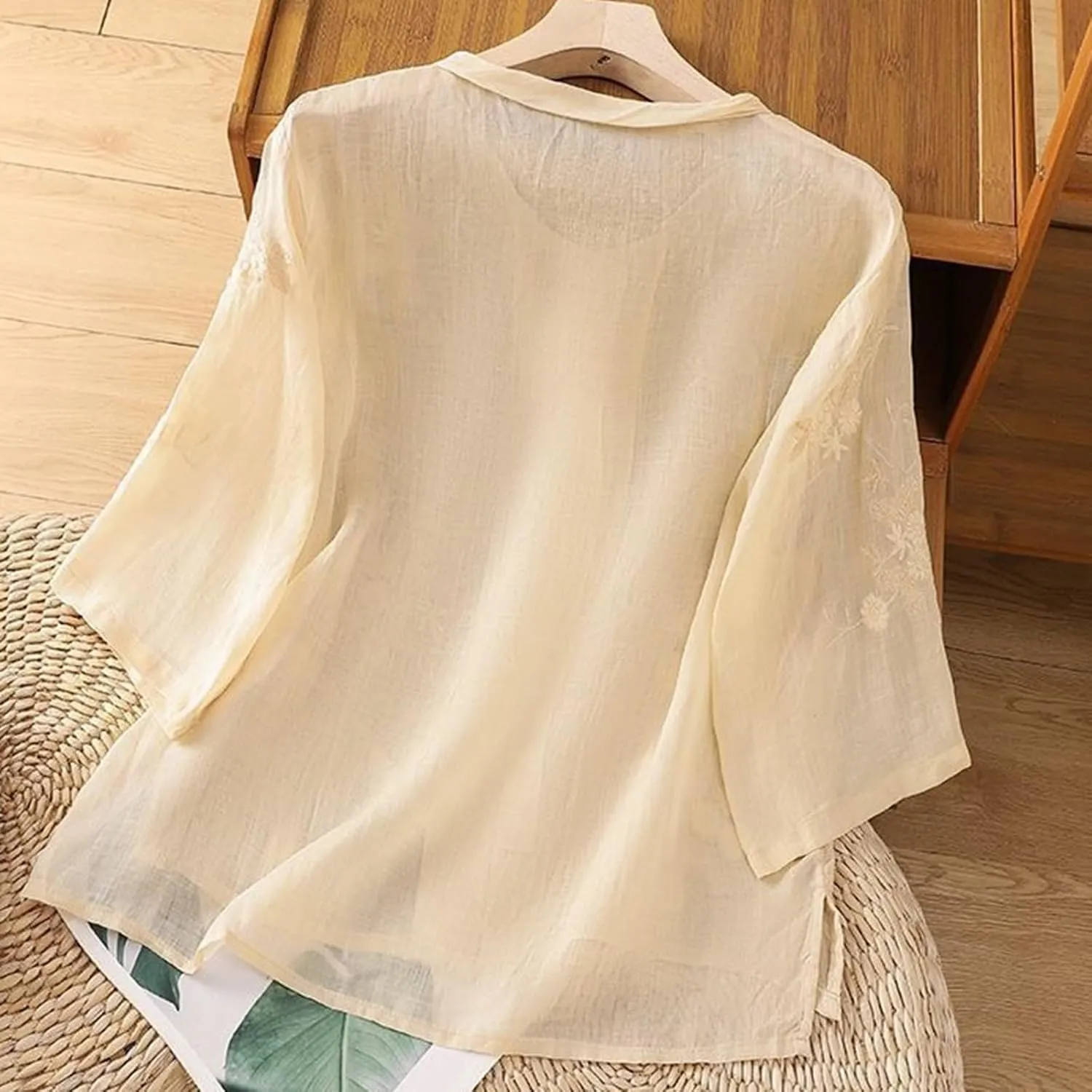 Women's Short Sleeve Linen Shirts Casual V-Neck Oversized T-Shirts Solid Loose Fit Summer Tee Shirts