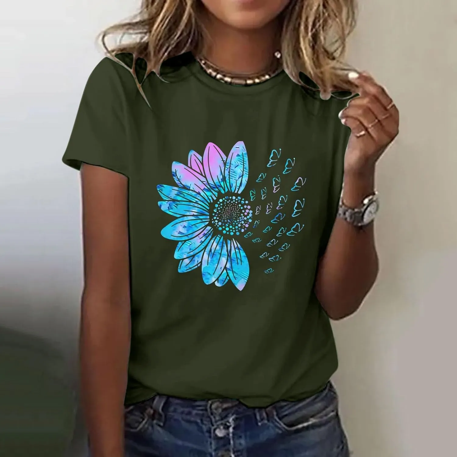 Womens Summer Short Sleeve Tops Vintage Floral Crew Neck Loose Fit Tees Casual Summer Basic Tunic Top Trendy 2025